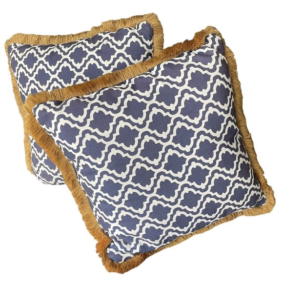 Cynthia Rowley Throw Pillows Set 2 Blue Floral Botanical Quatrefoil  Fringe 20” - Picture 4 of 7